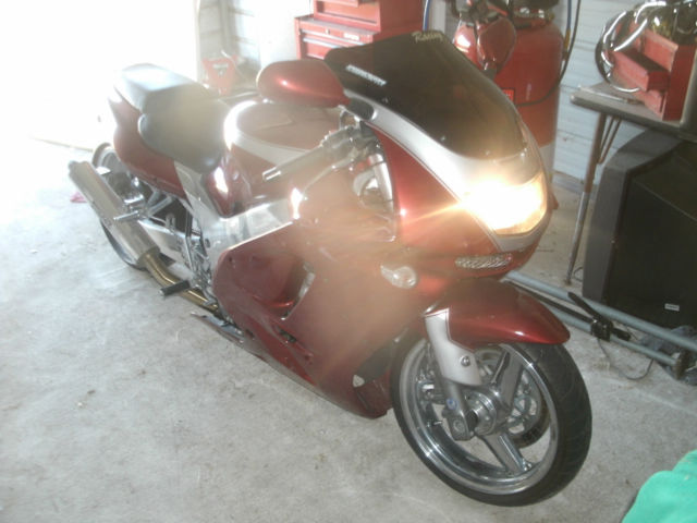 1994 Kawasaki Ninja 900 Motorcycle