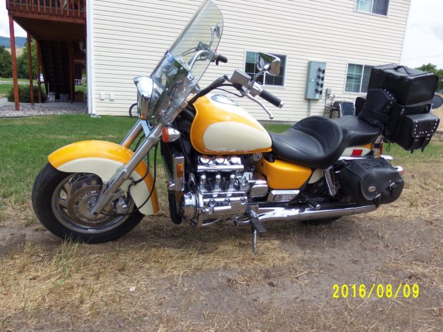 1998 Gl1500c Honda Valkyrie Motorcyle 8896