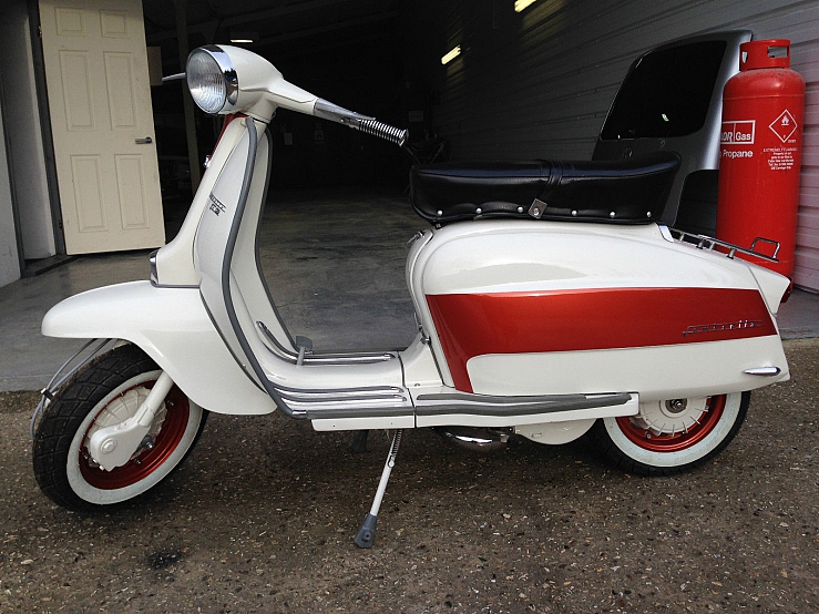 РњРѕРїРµРґ Lambretta