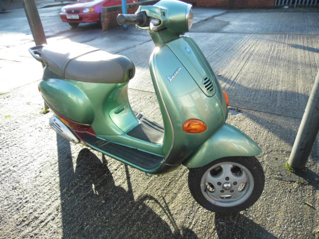 VESPA ET4 125 GREEN [PIAGGIO 1998]