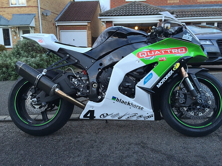 ZX10R 2011 Track Bike