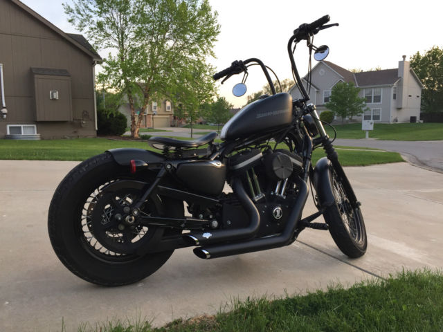 Harley Davidson Iron 883 Custom Bobber Hobbiesxstyle
