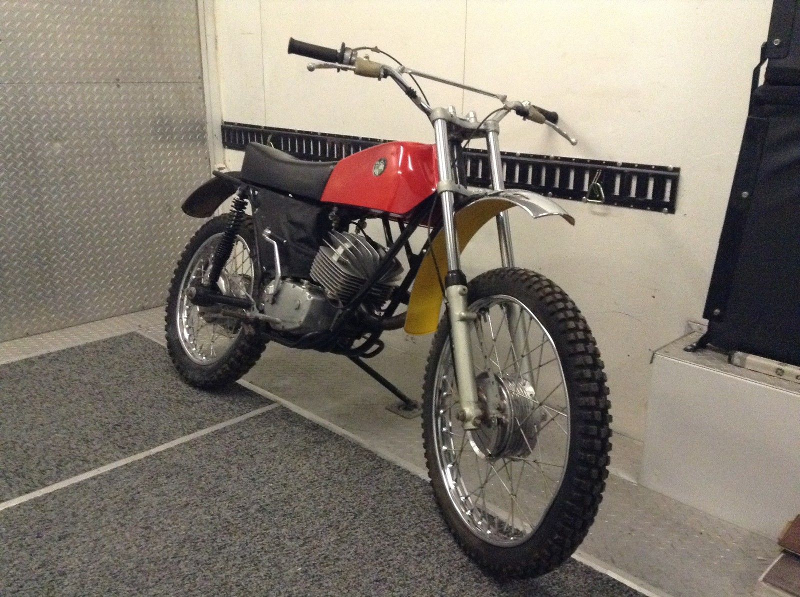 125cc motocross bike