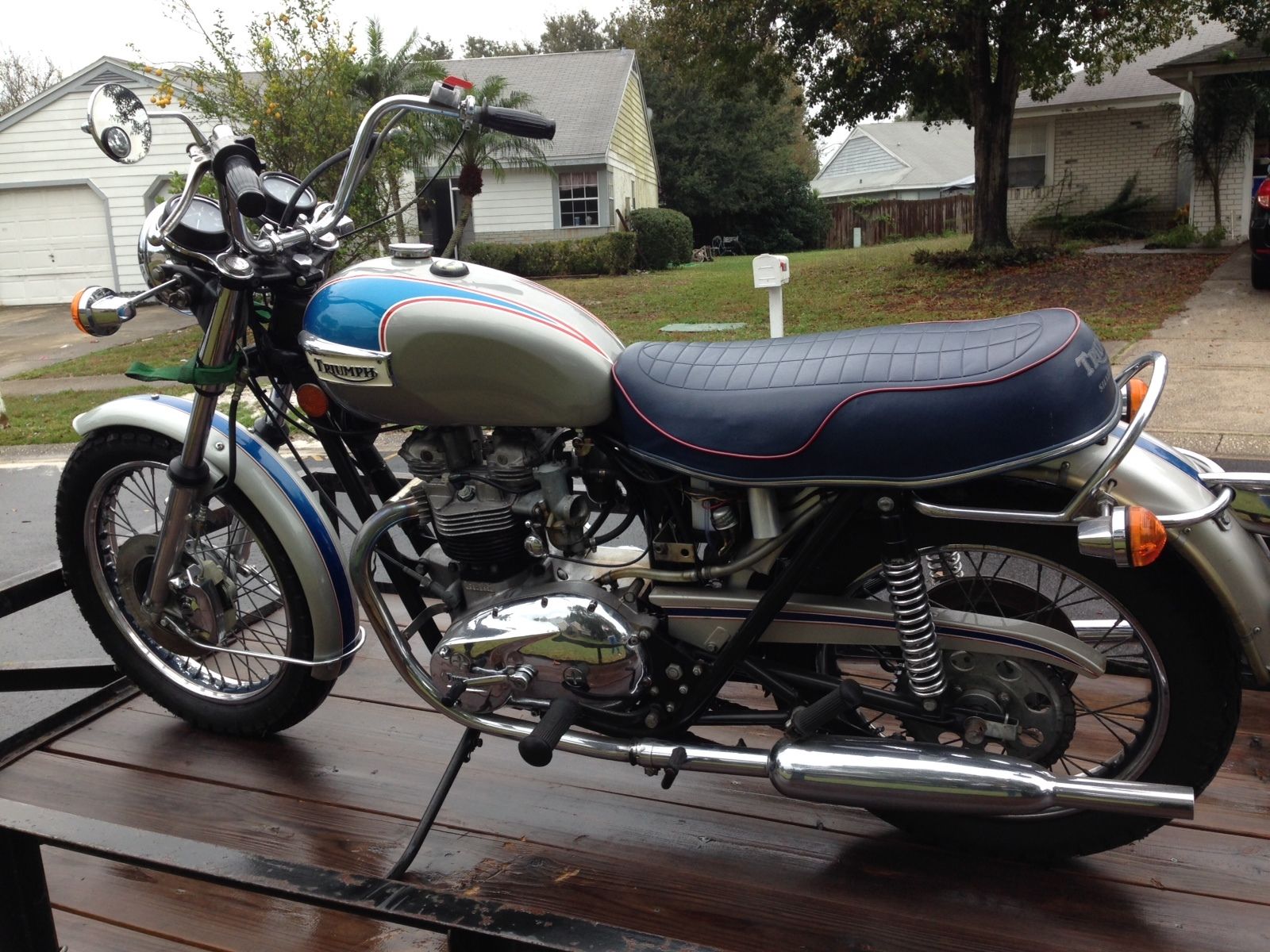 1977 Triumph Bonneville Silver Jubilee