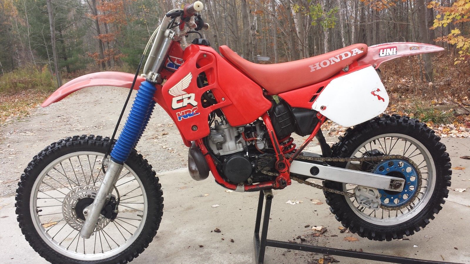 thumbnail image 2 of Caltric 520-120 O-Ring Drive Chain For Honda CR250 CR250R 1988-1991 - Red, 122 Links 2 of 3