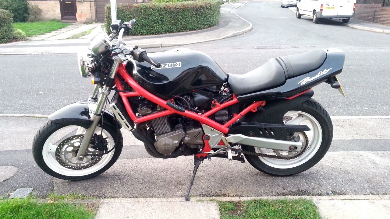 Suzuki Bandit 400 1