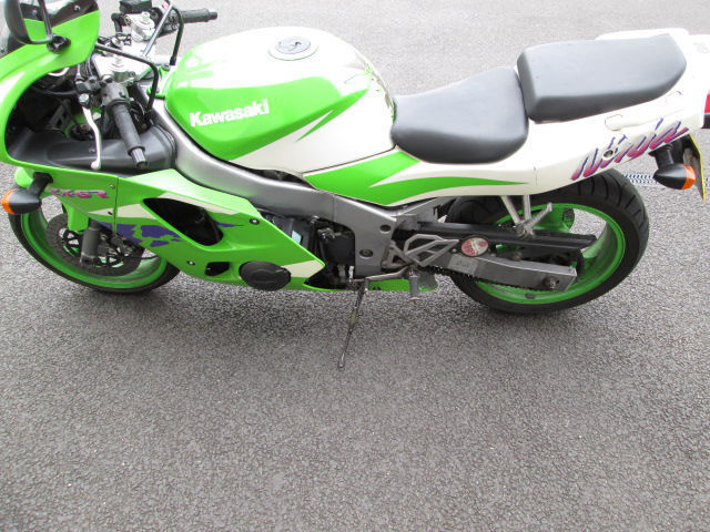 Kawasaki zx600f