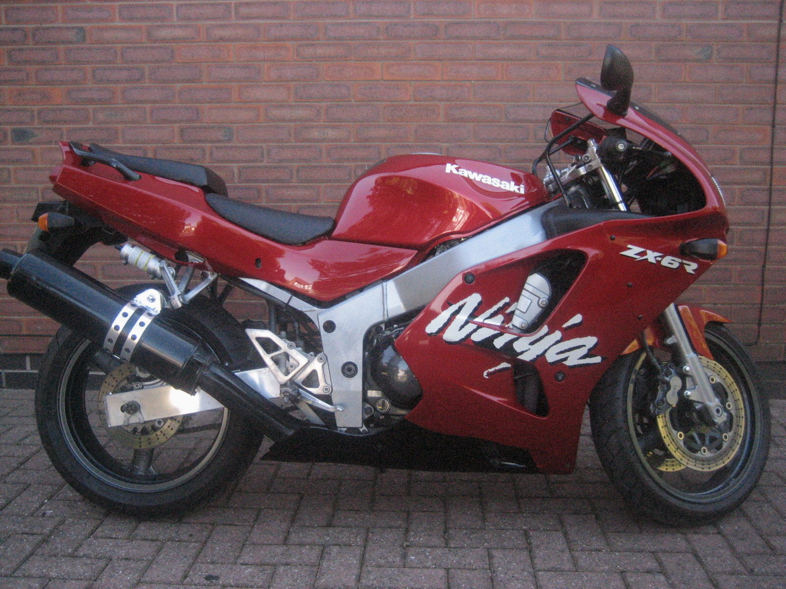 Kawasaki zx600f