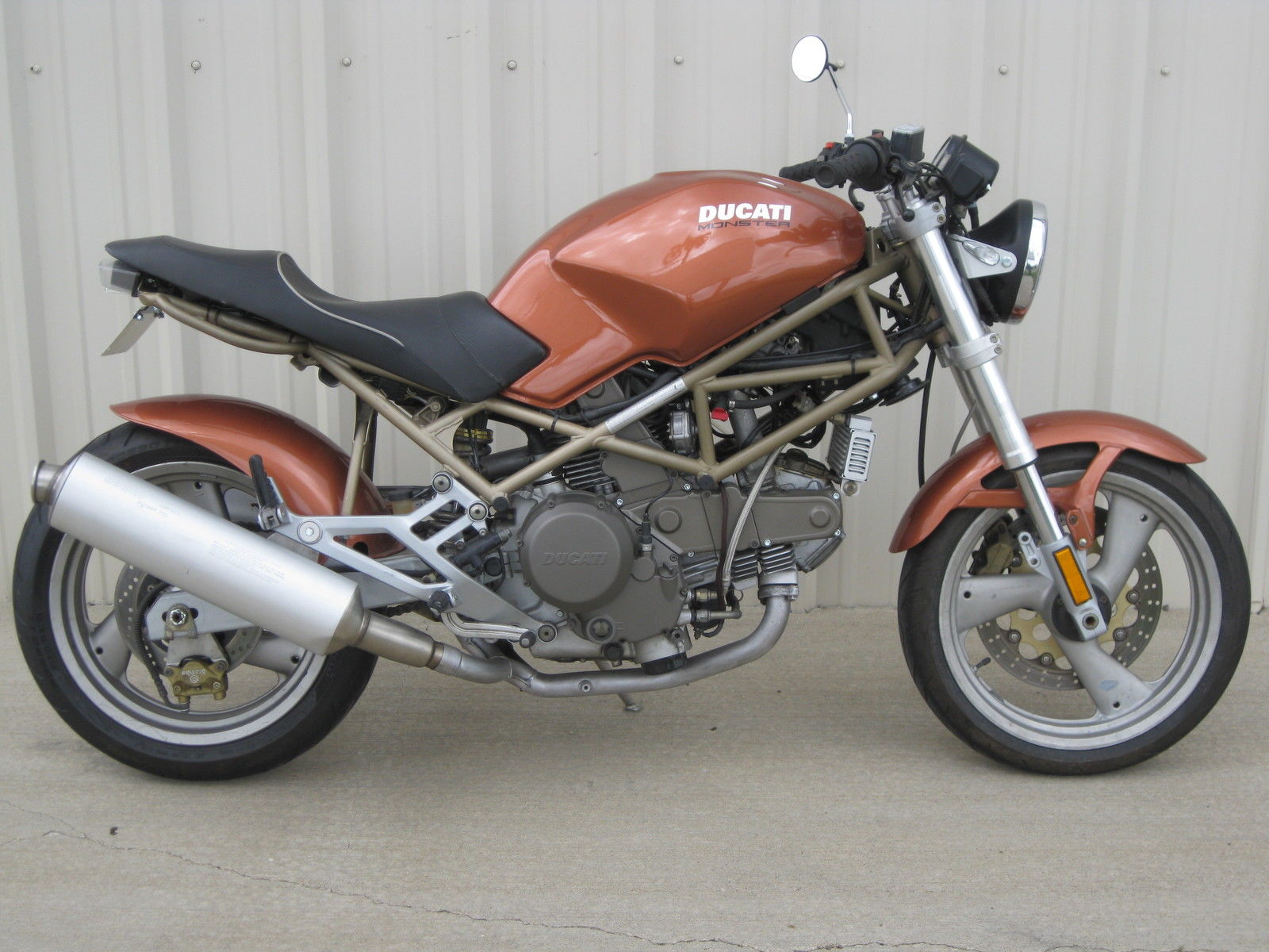 1999 ducati monster 750