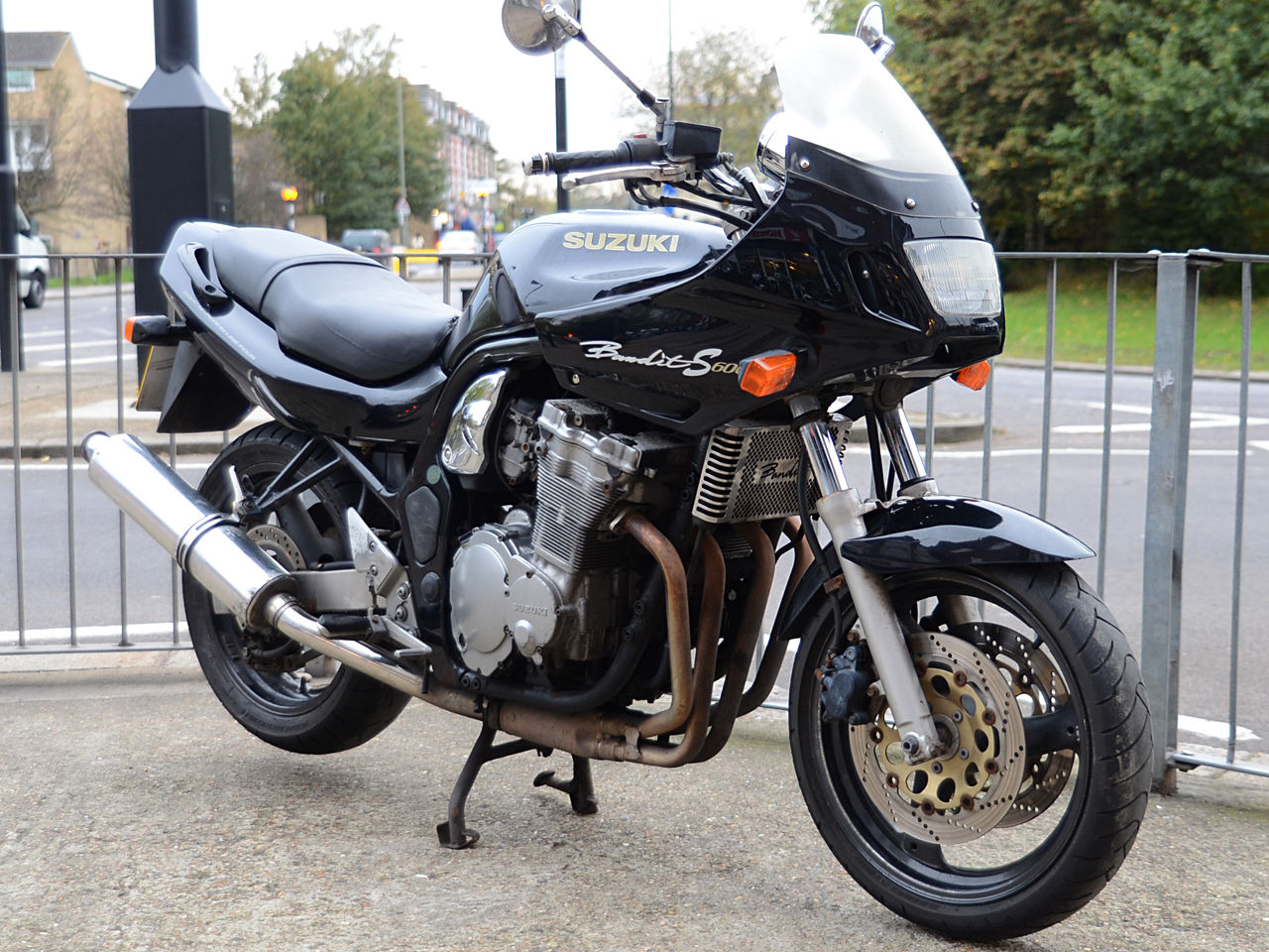 SUZUKI GSF SX BLACK MILES No Reserve