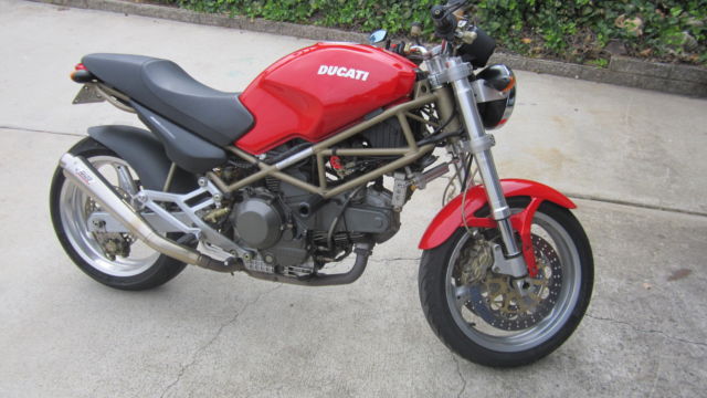 2000 Ducati Monster 900 i.e. Dark