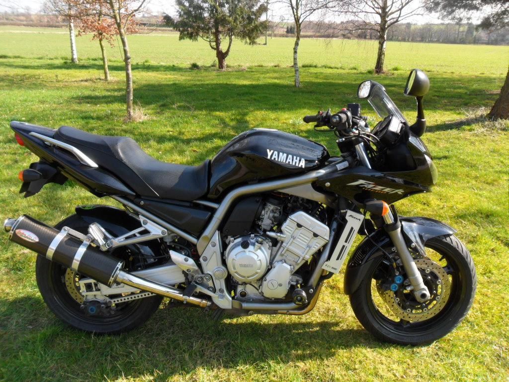 Yamaha Fzs