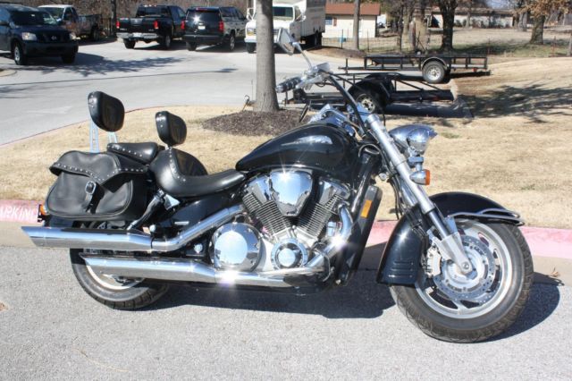 Victory Touring Cruiser 2003