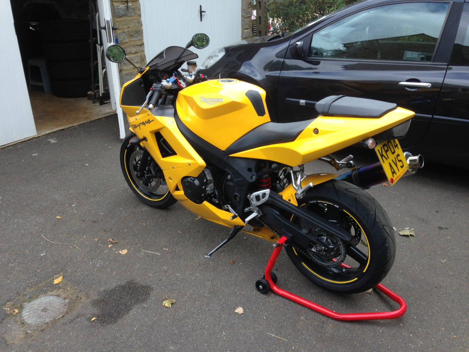 Triumph Daytona Yellow