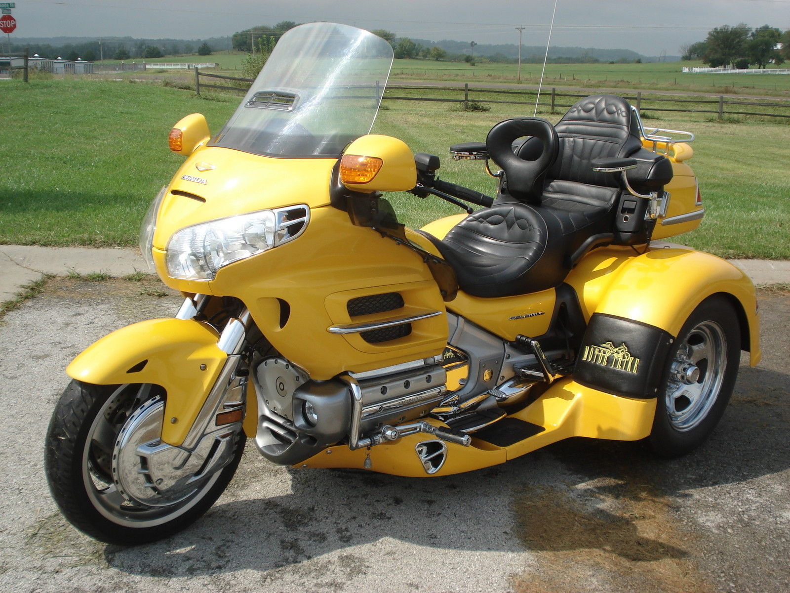 Хонда gl 1800 Trike