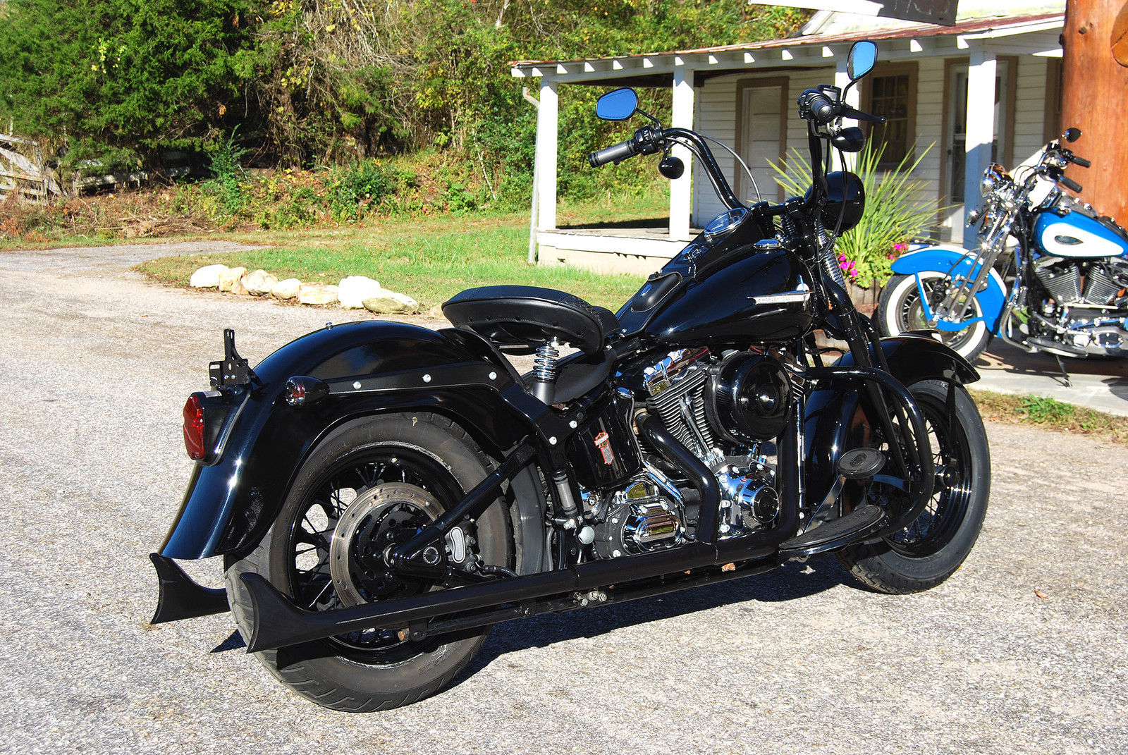 2006 Harley Softail Heritage Springer Classic Custom Black Bobber Old School