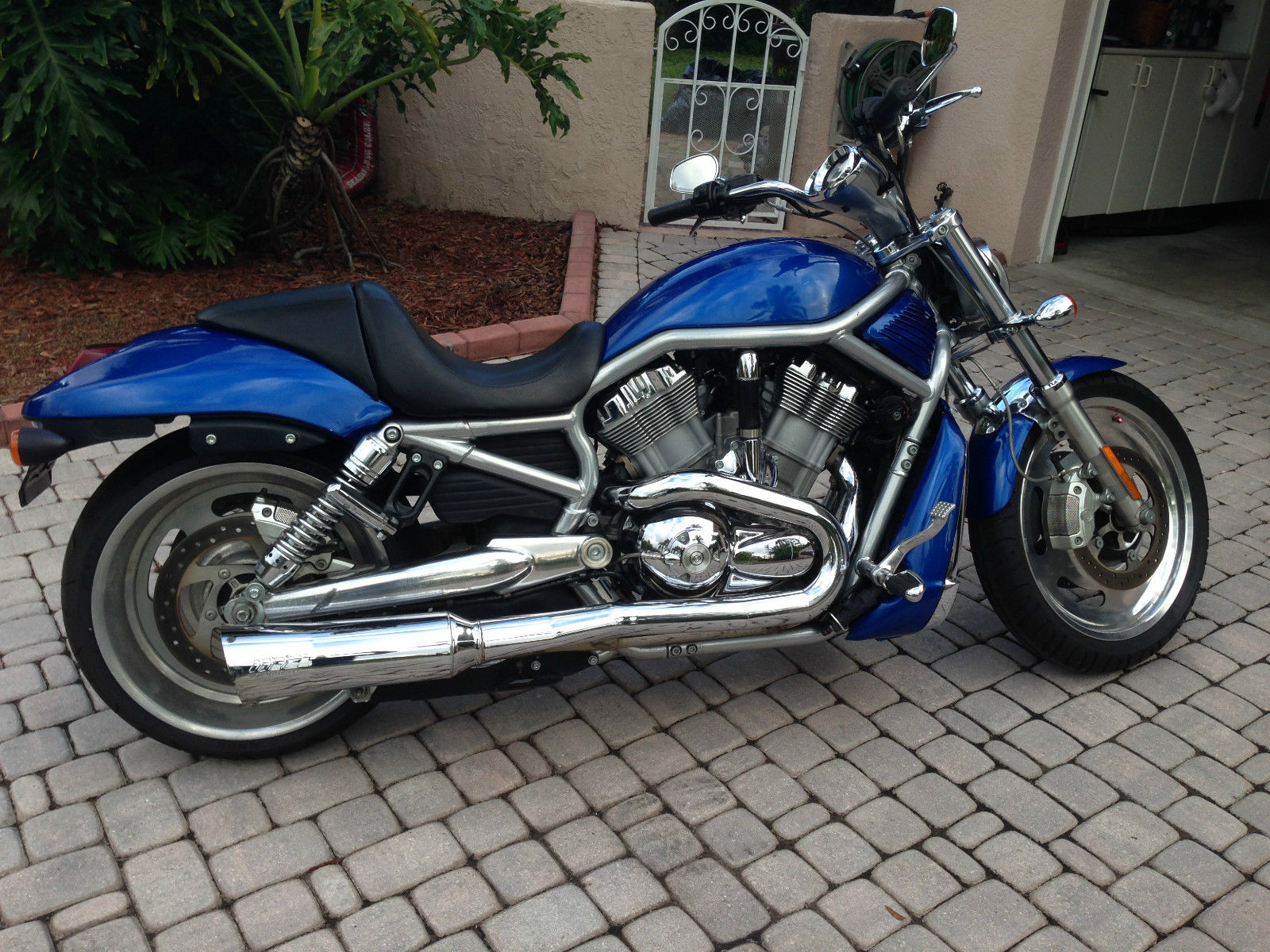 Harley Davidson v Rod 2007