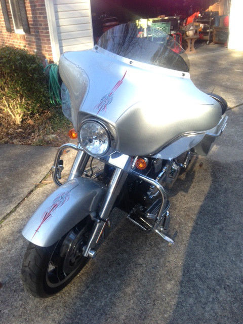 2010 street glide accessories