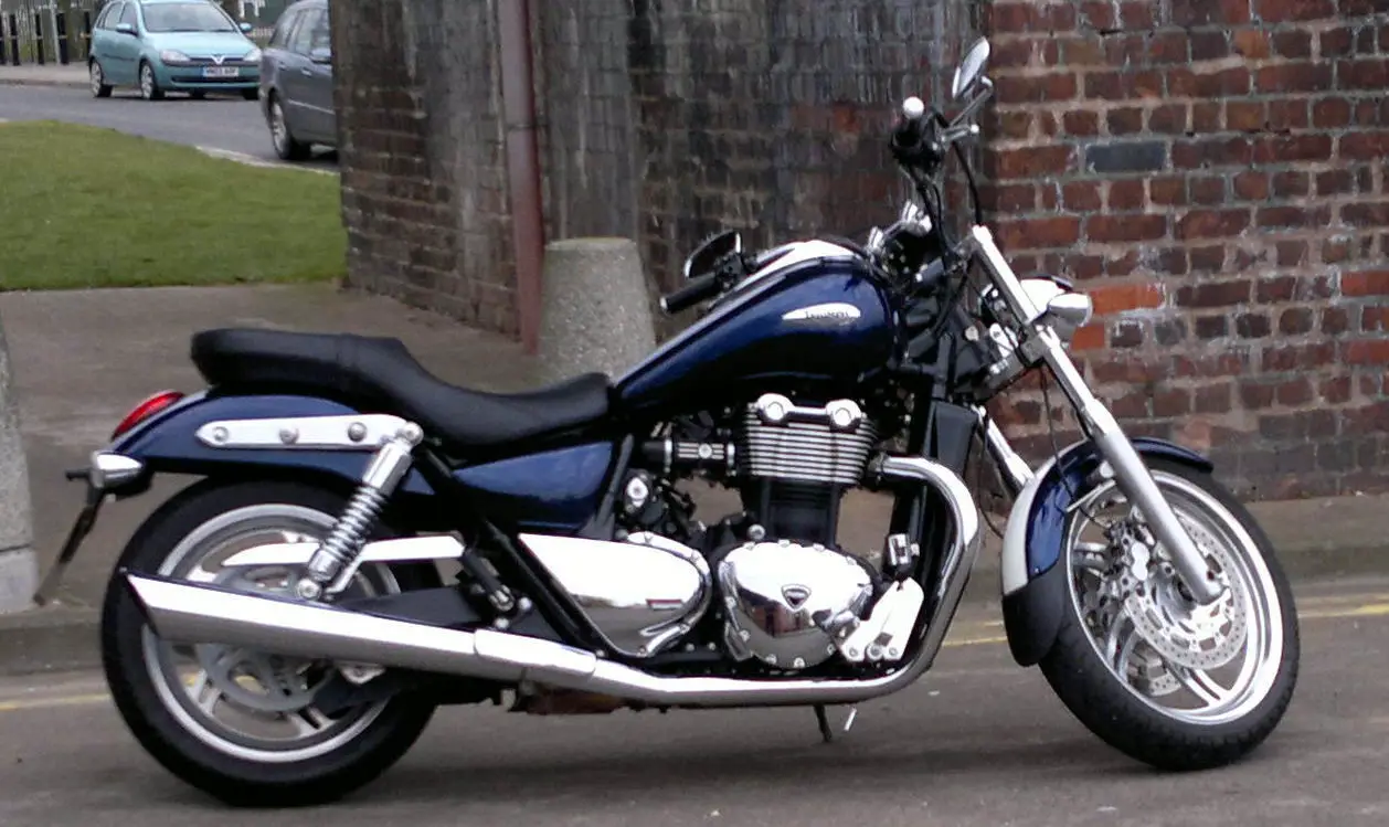 2010 TRIUMPH THUNDERBIRD 1600 BLUE WHITE