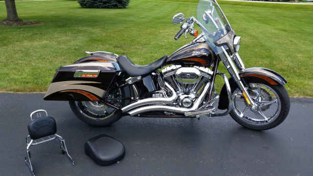 Harley Davidson CVO Convertible