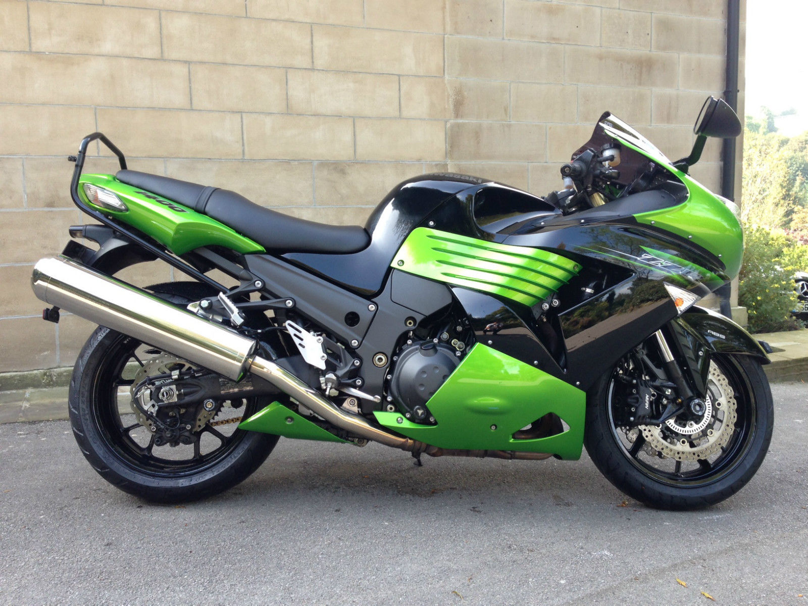 2011 KAWASAKI ZZR1400 ABS AND BLACK ZX14 - 6K MILES