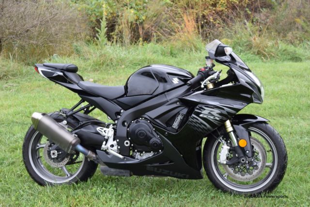 Suzuki GSX R 750 2011