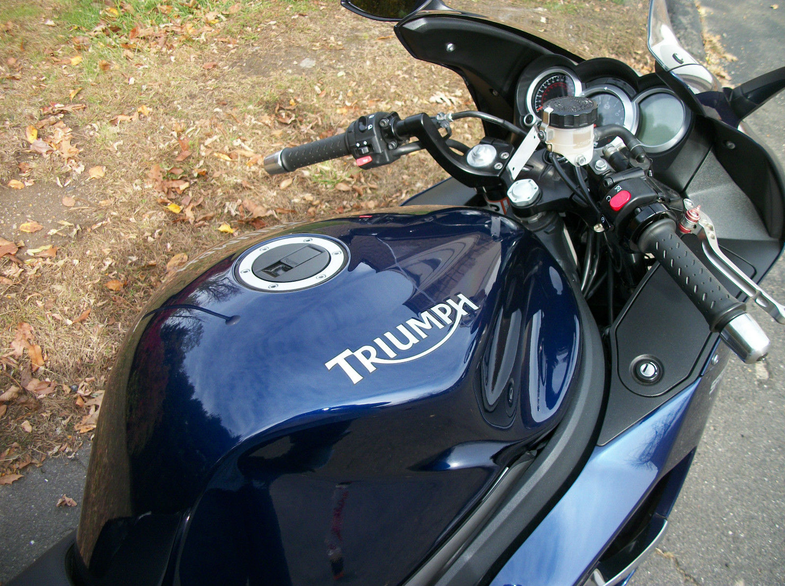 triumph sprint gt 1050