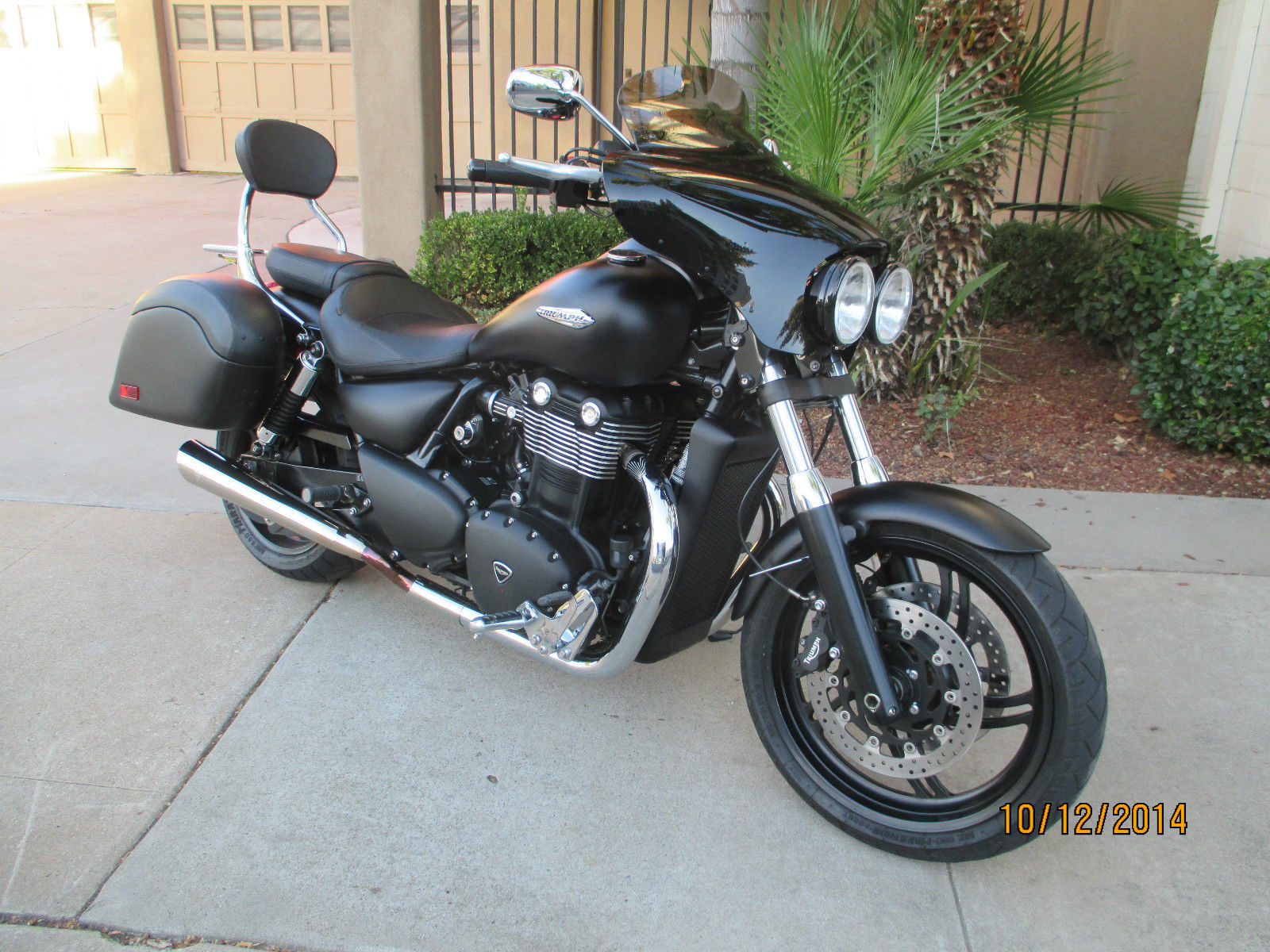 Triumph Moto Thunderbird Storm