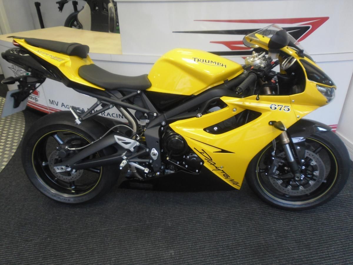 Triumph Daytona Yellow