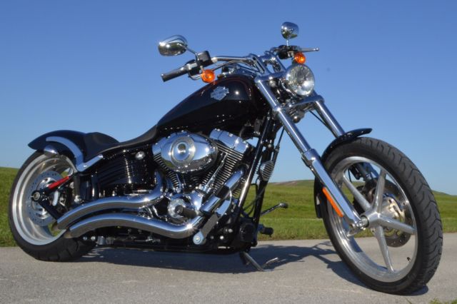 Harley Davidson FXCWC Rocker Softail