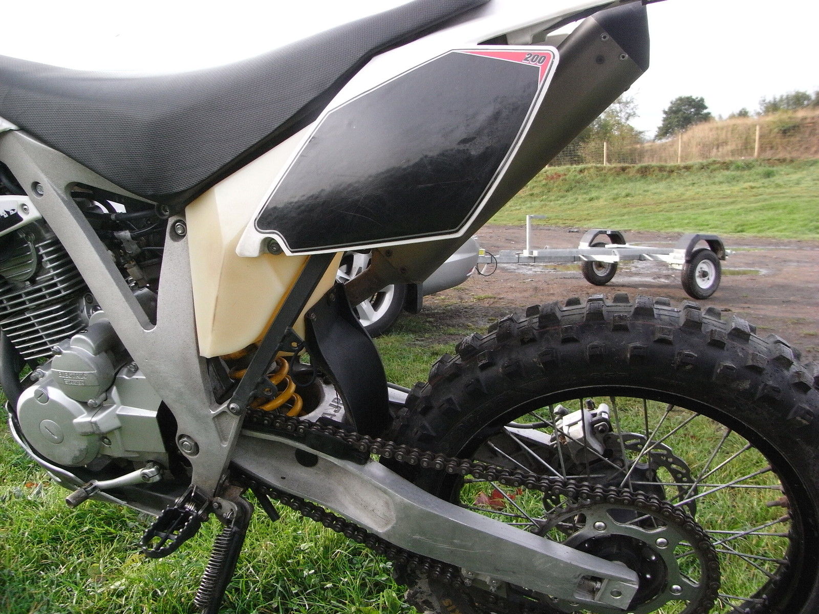 AJP PR4 200 ENDURO / TRAIL BIKE 2012