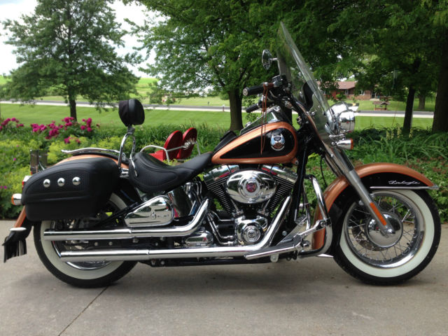 softail deluxe accessories