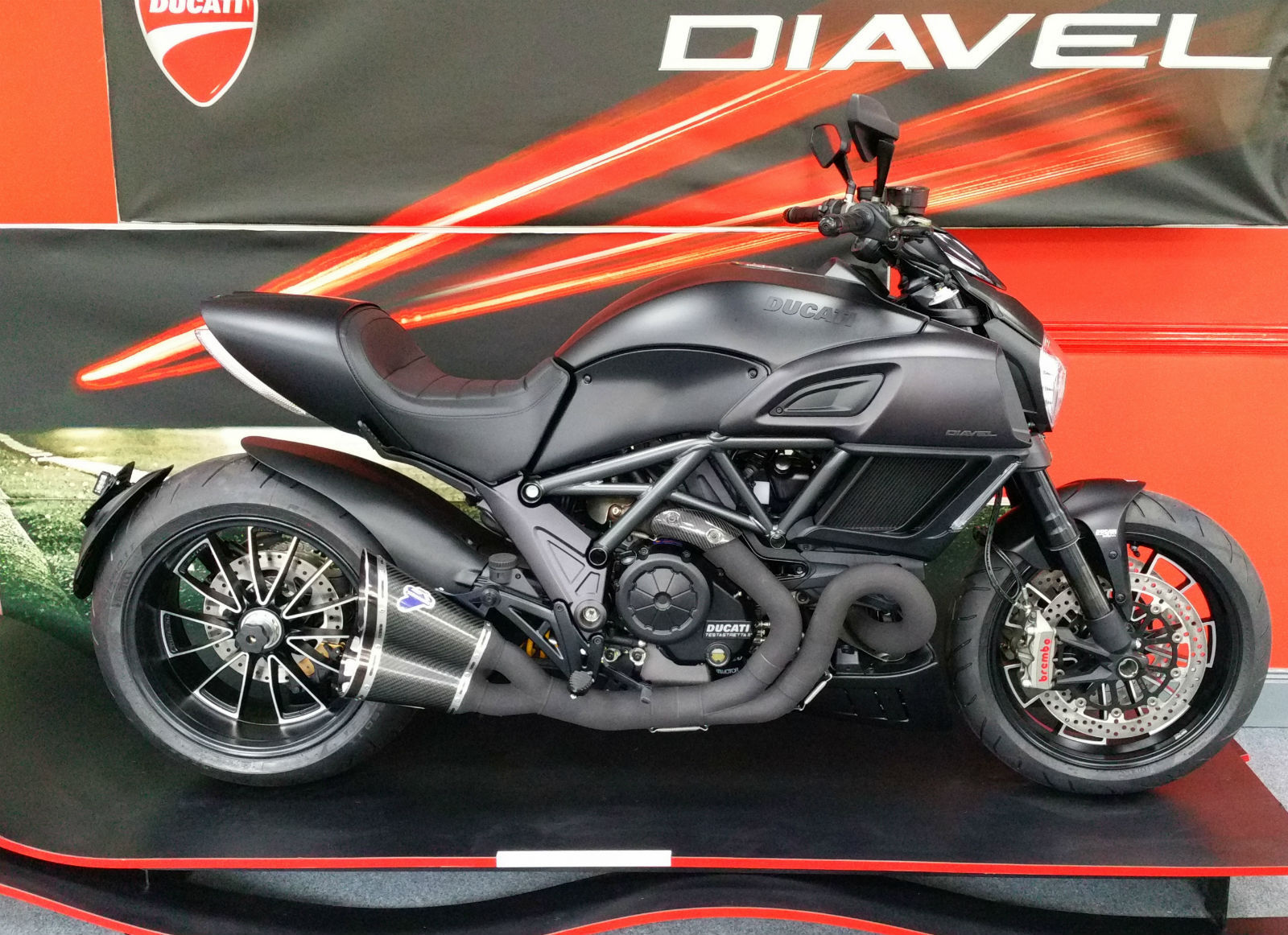 Ducati Diavel 1260 Carbon