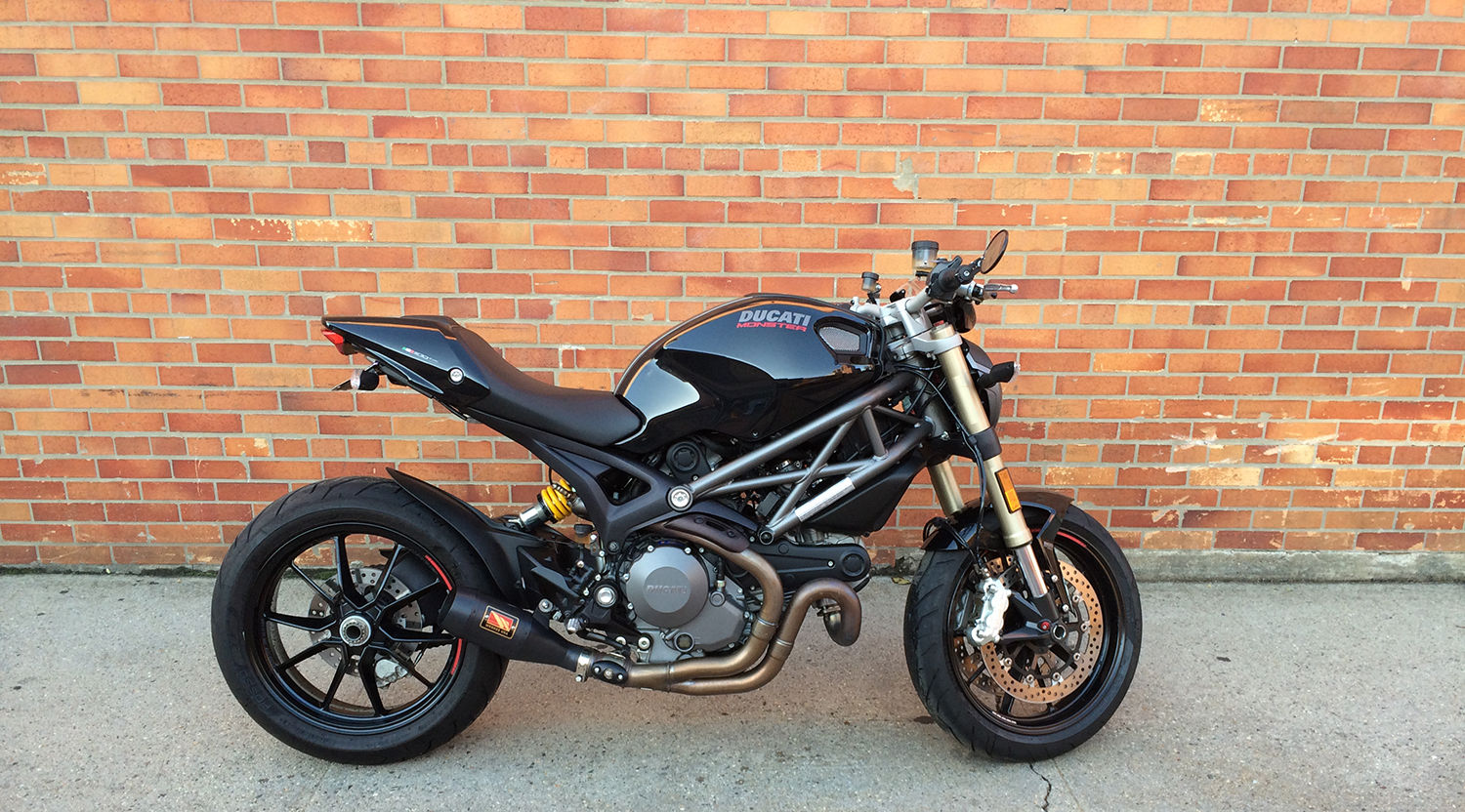 Ducati Monster 1100 EVO