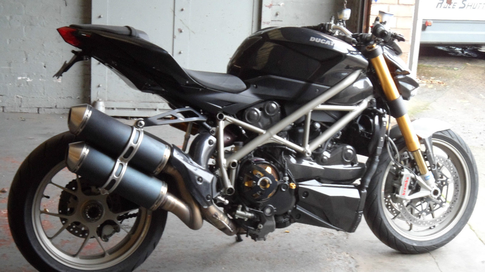 Street Fighter 1098 s Ducati