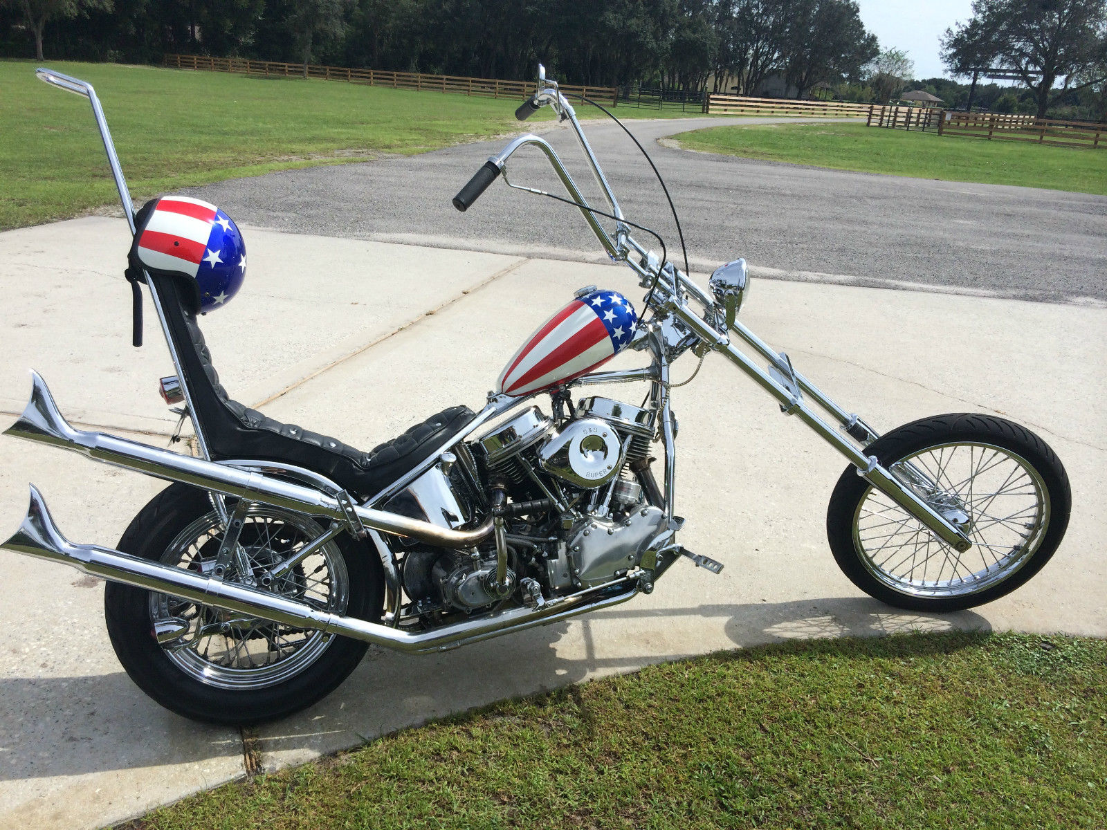 EASY RIDER "CAPTAIN AMERICA CHOPPER" 1956 PANHEAD REPLICA