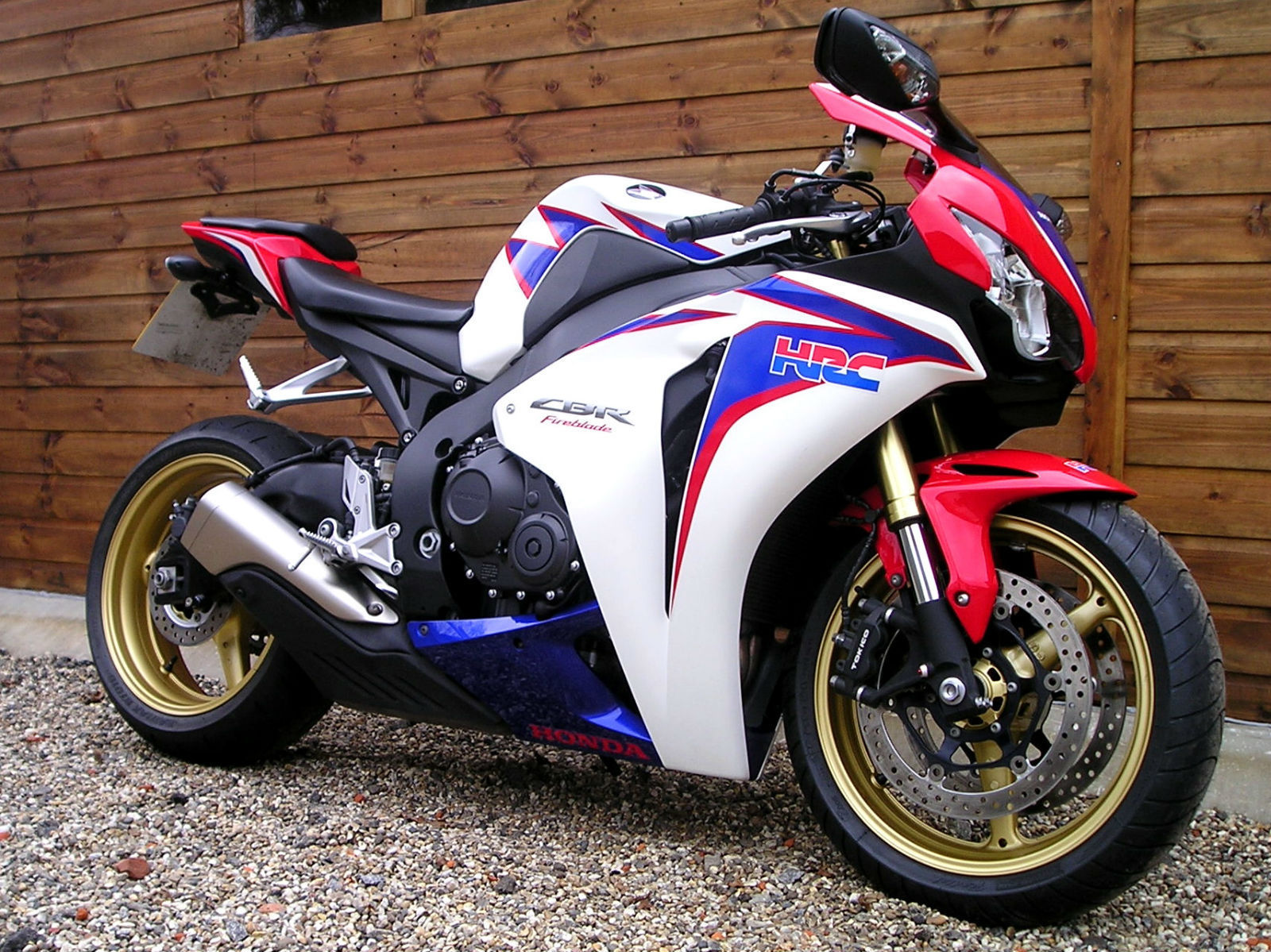 HONDA CBR1000RR RR A FIREBLADE HRC COLOURS 4000 MILES PRISTINE 2010 
