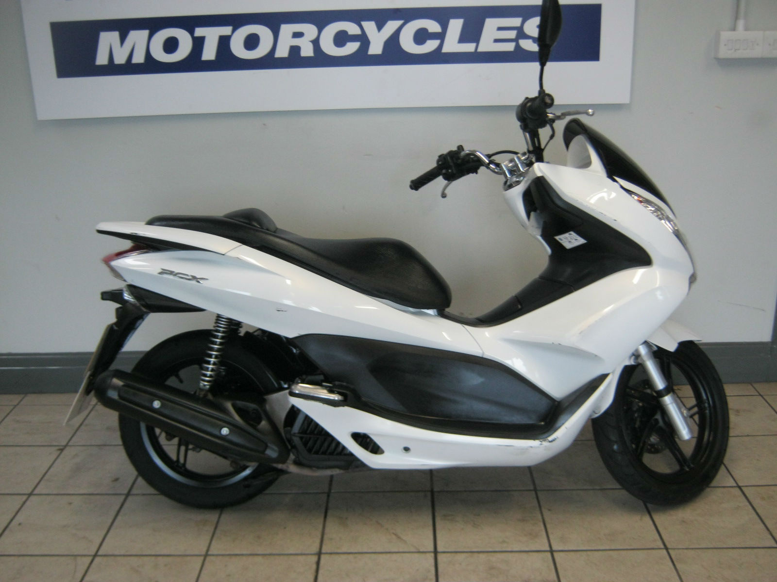 Скутер PCX 125 белый