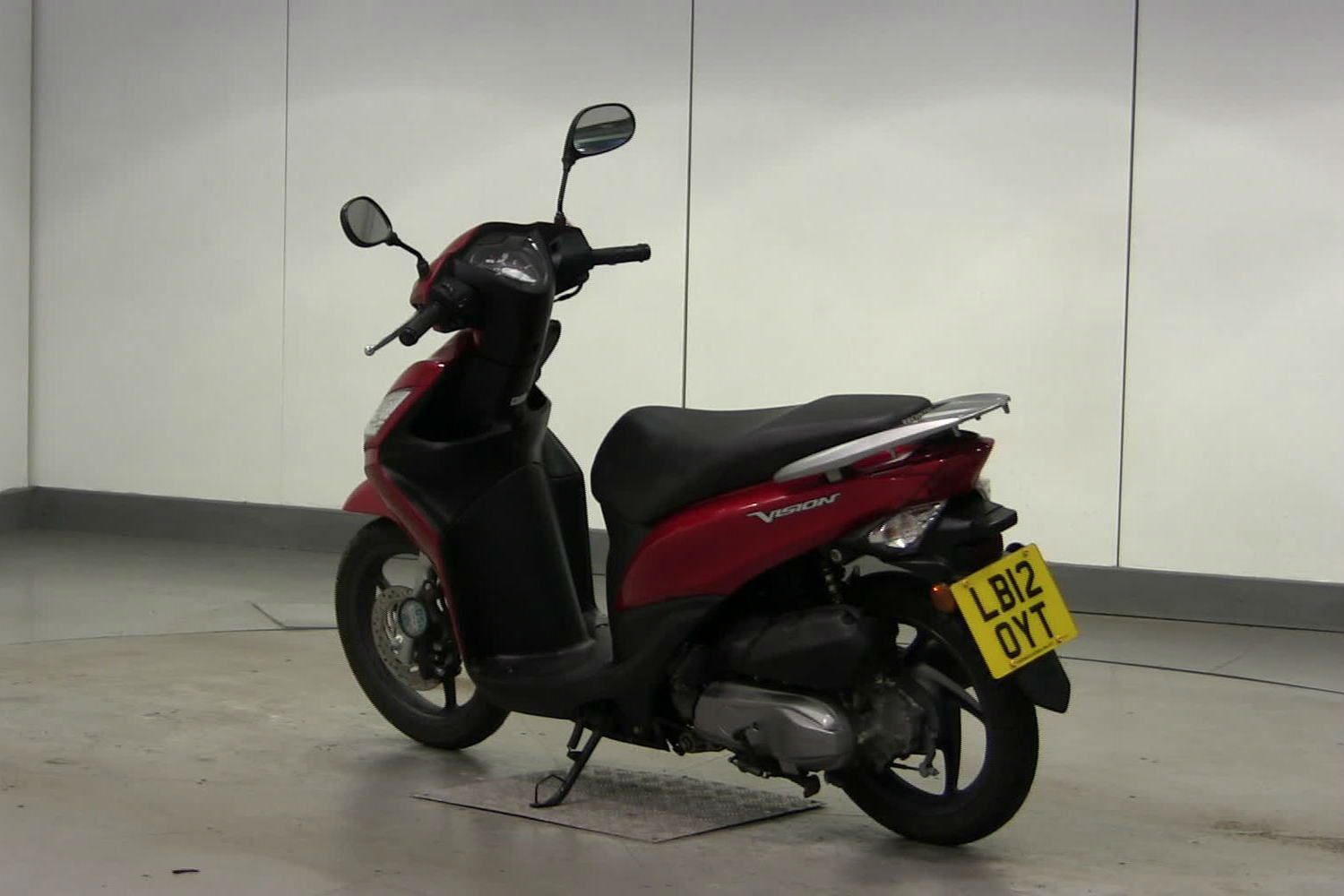 Honda Vision NSC 50 WH C