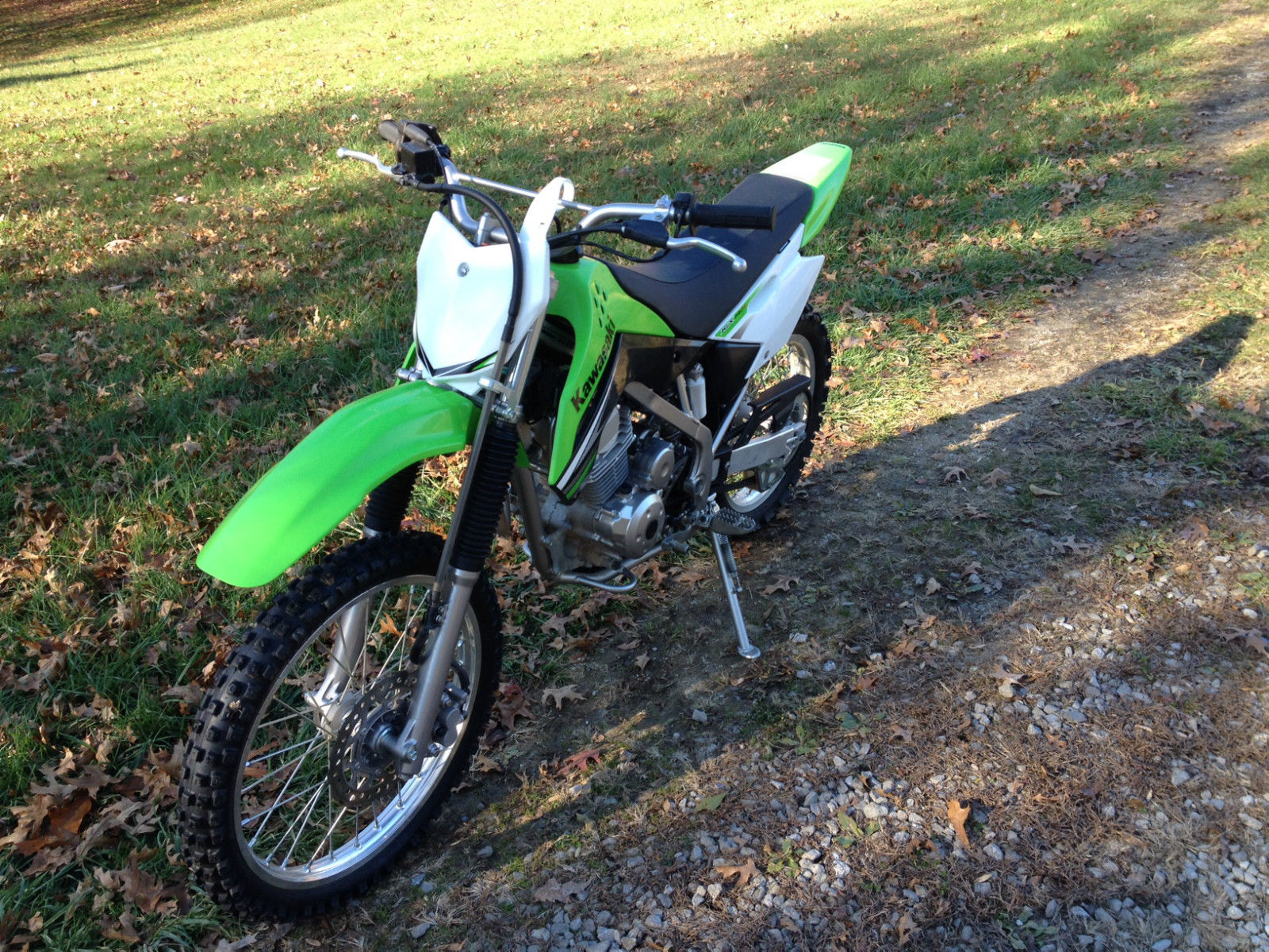 kawasaki-2009-klx-140l-dirt-bike-like-new