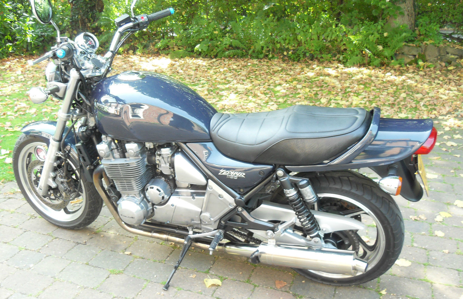 KAWASAKI 1100 IN BLUE 1995 LOW MILEAGE