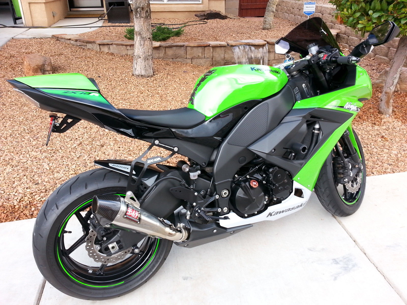 Kawasaki 2008 r1 Design