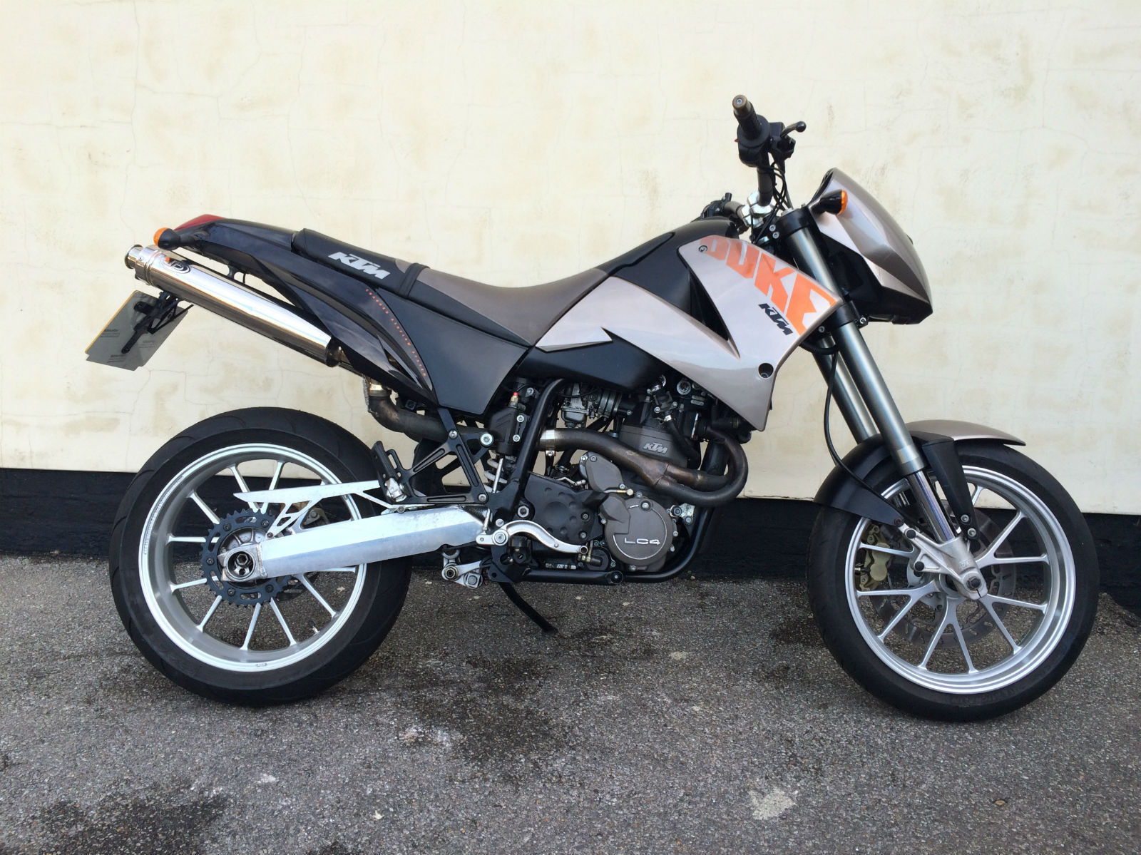 ktm lc4 640 duke