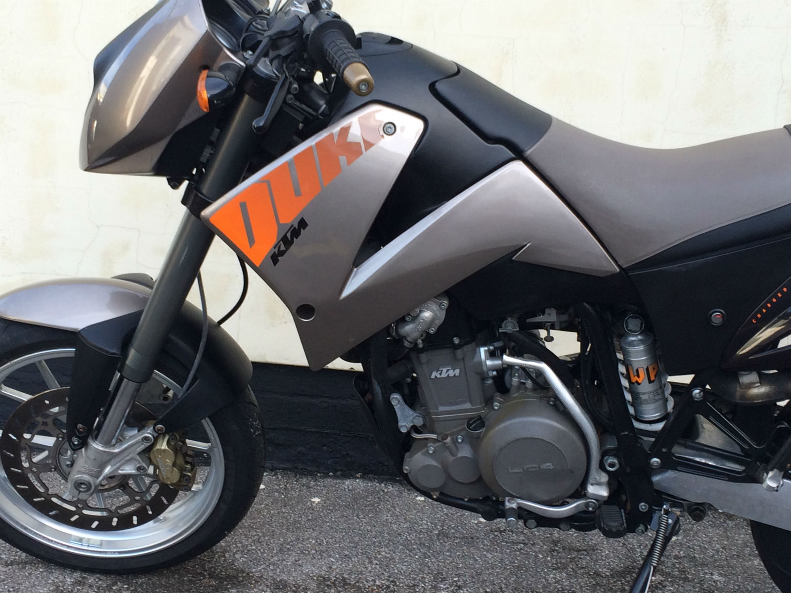 ktm lc4 640 duke