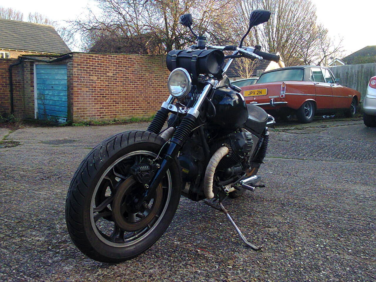 moto guzzi california bobber