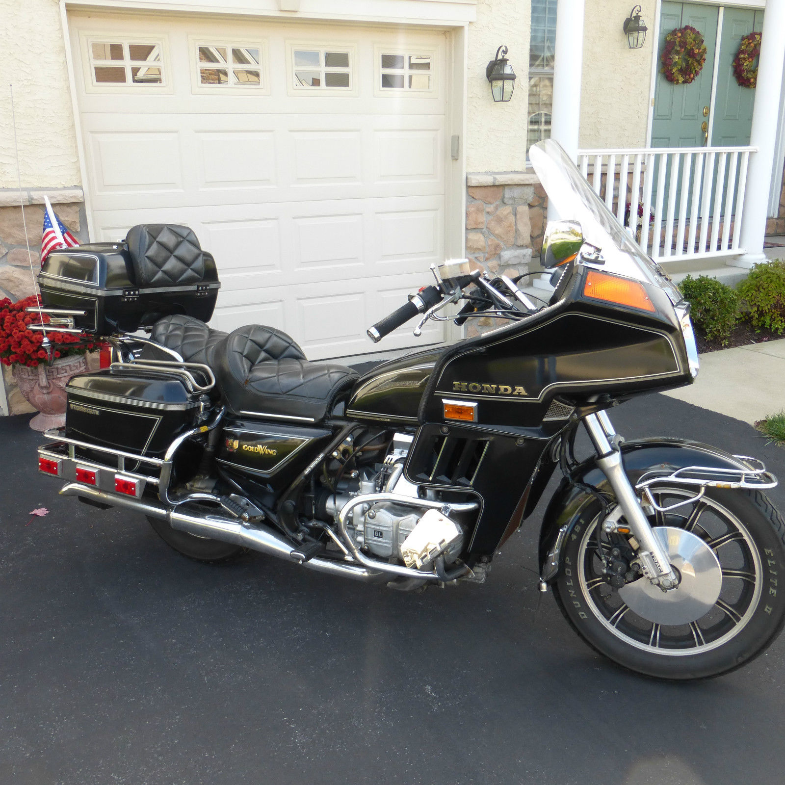 Motorcycle Honda Gold Wing Gl Black