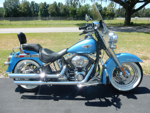 softail-deluxe-low-miles-super-clean-detach-windshield-speakers-backrest-1.JPG