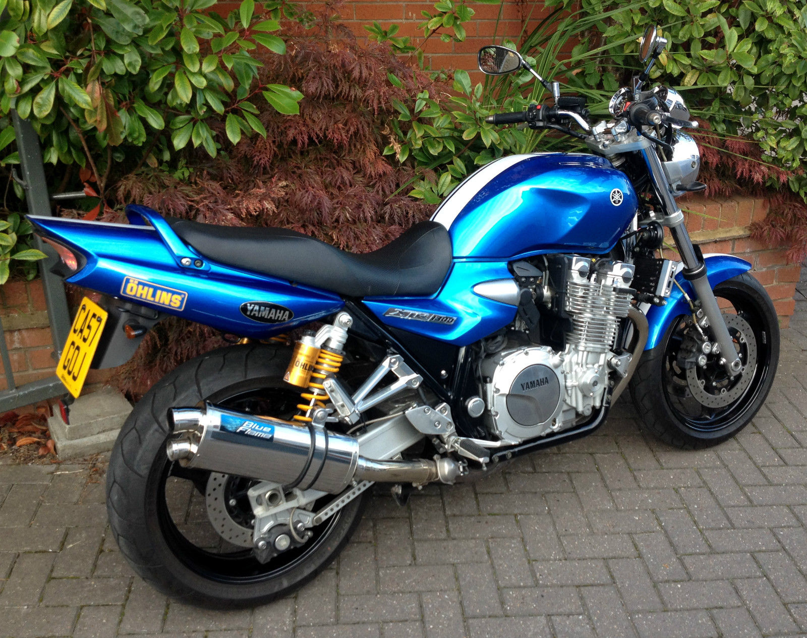 Yamaha XJR 700