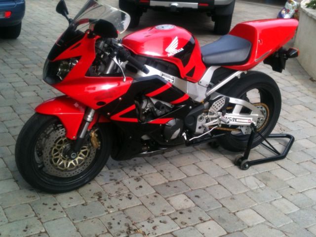 Honda cbr929rr Street