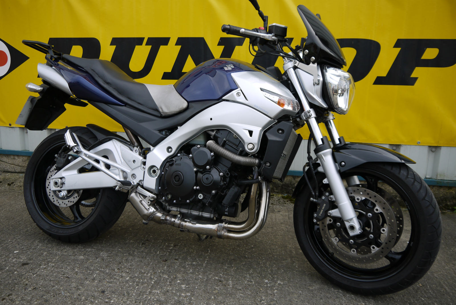 Suzuki GSR 600 спорт